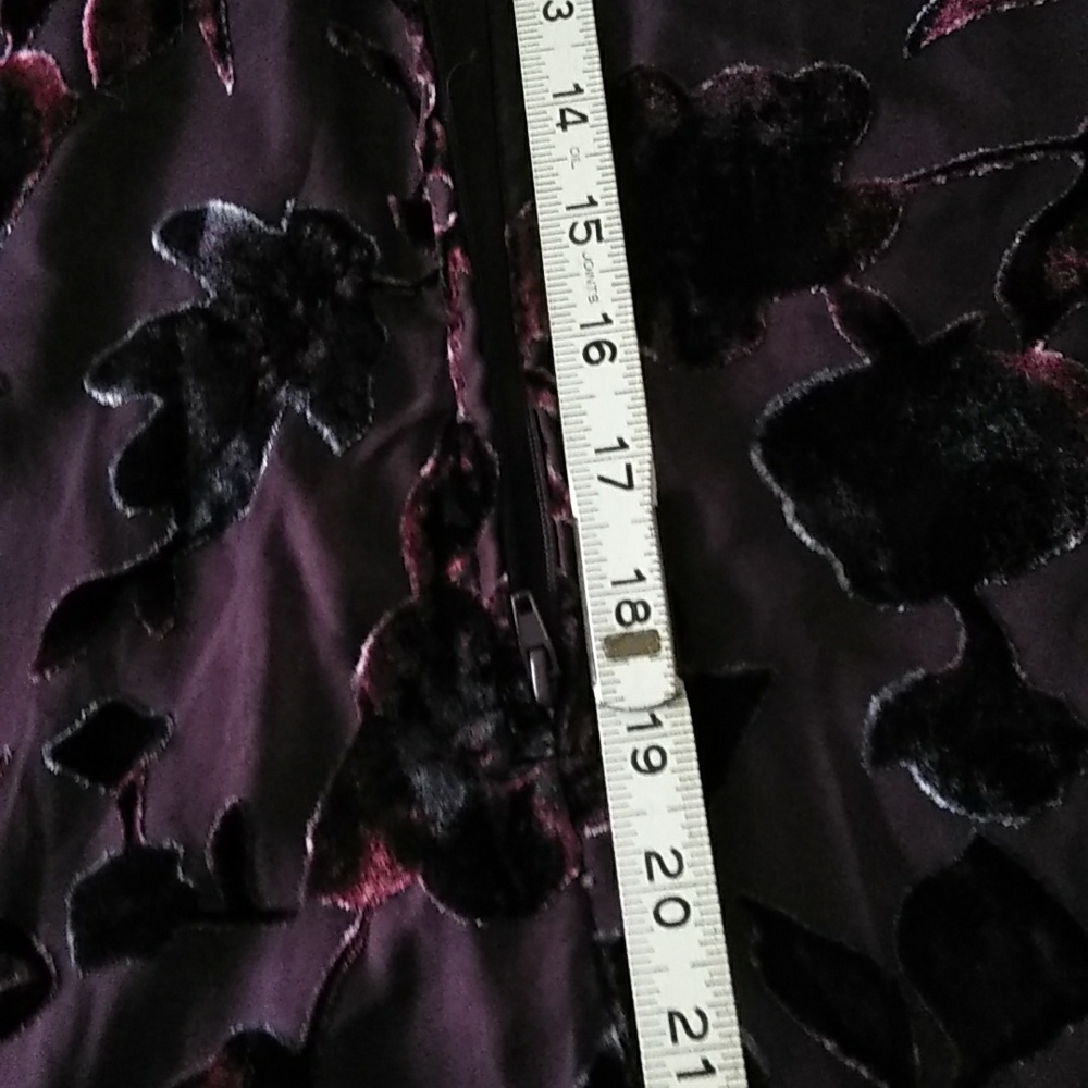 HALO 💖 Velvet Burn Out Dress - Picture 11 of 12